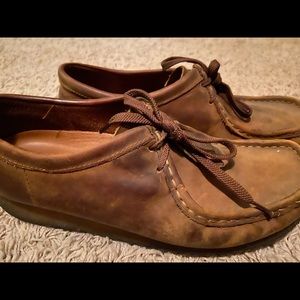 Men’s  8.5 Wallabees by Clark